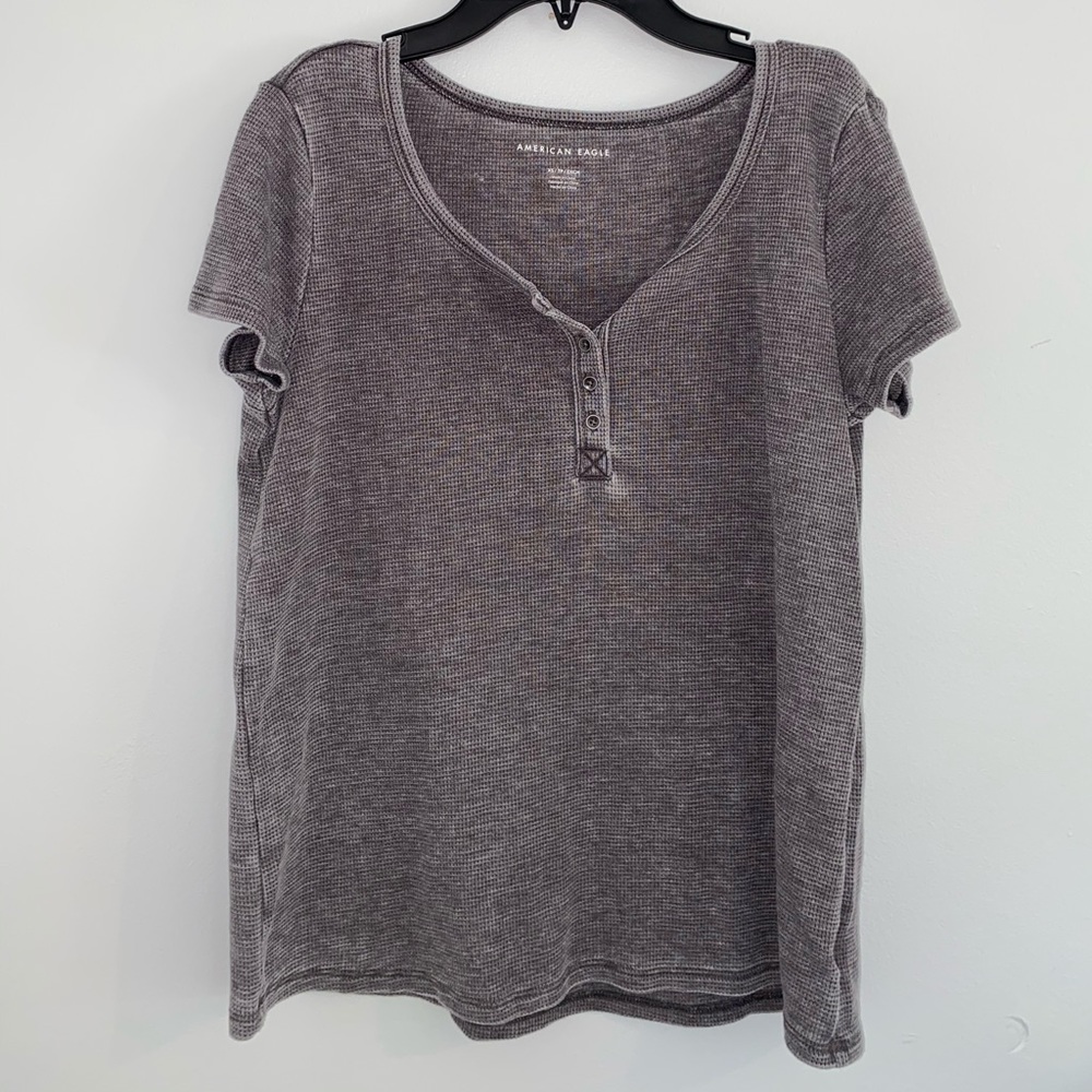 American Eagle gray half button up tee shirt